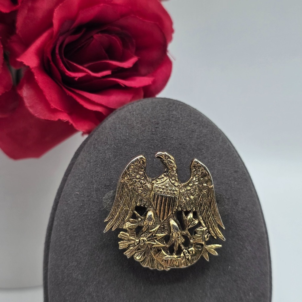 Sarah Coventry Gold Tone‎ Eagle Brooch E Pluribus Unum Emblem Jewelry Used